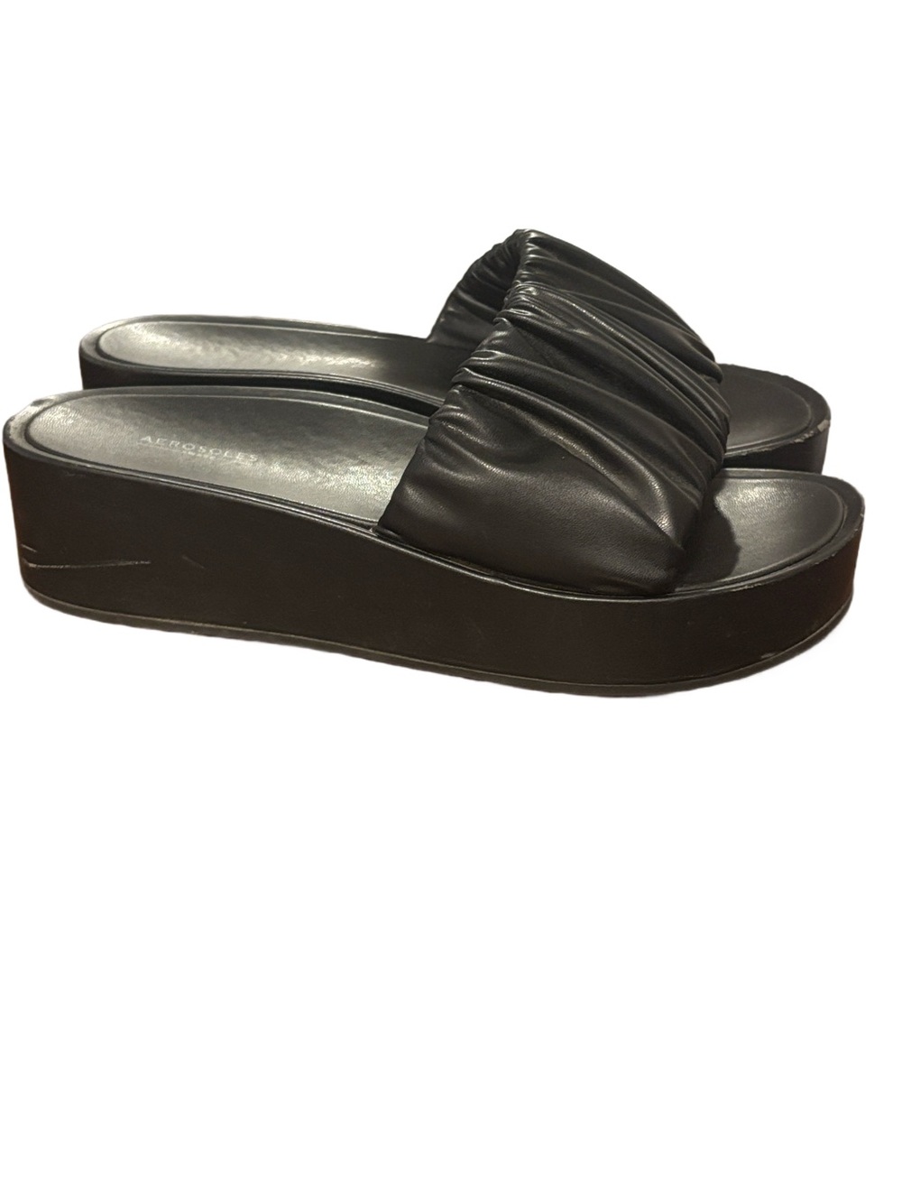AEROSOLES Black Gathered Strap Slide Sandals - Picture 2 of 3